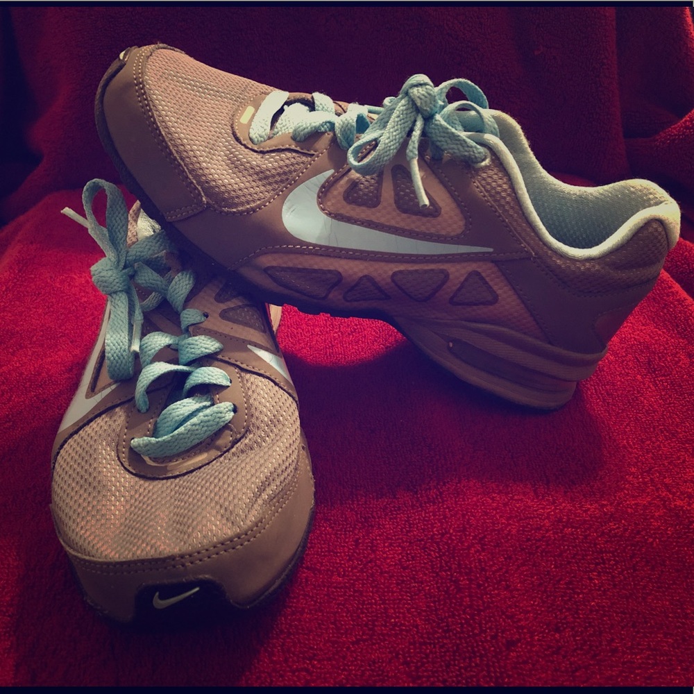 Women’s Nike Sonic Air Max